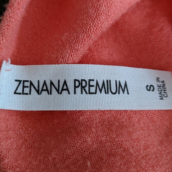 Sweater - Picture 4 of 4